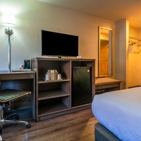 Econo Lodge Cherokee Near River Park Ngoại thất bức ảnh