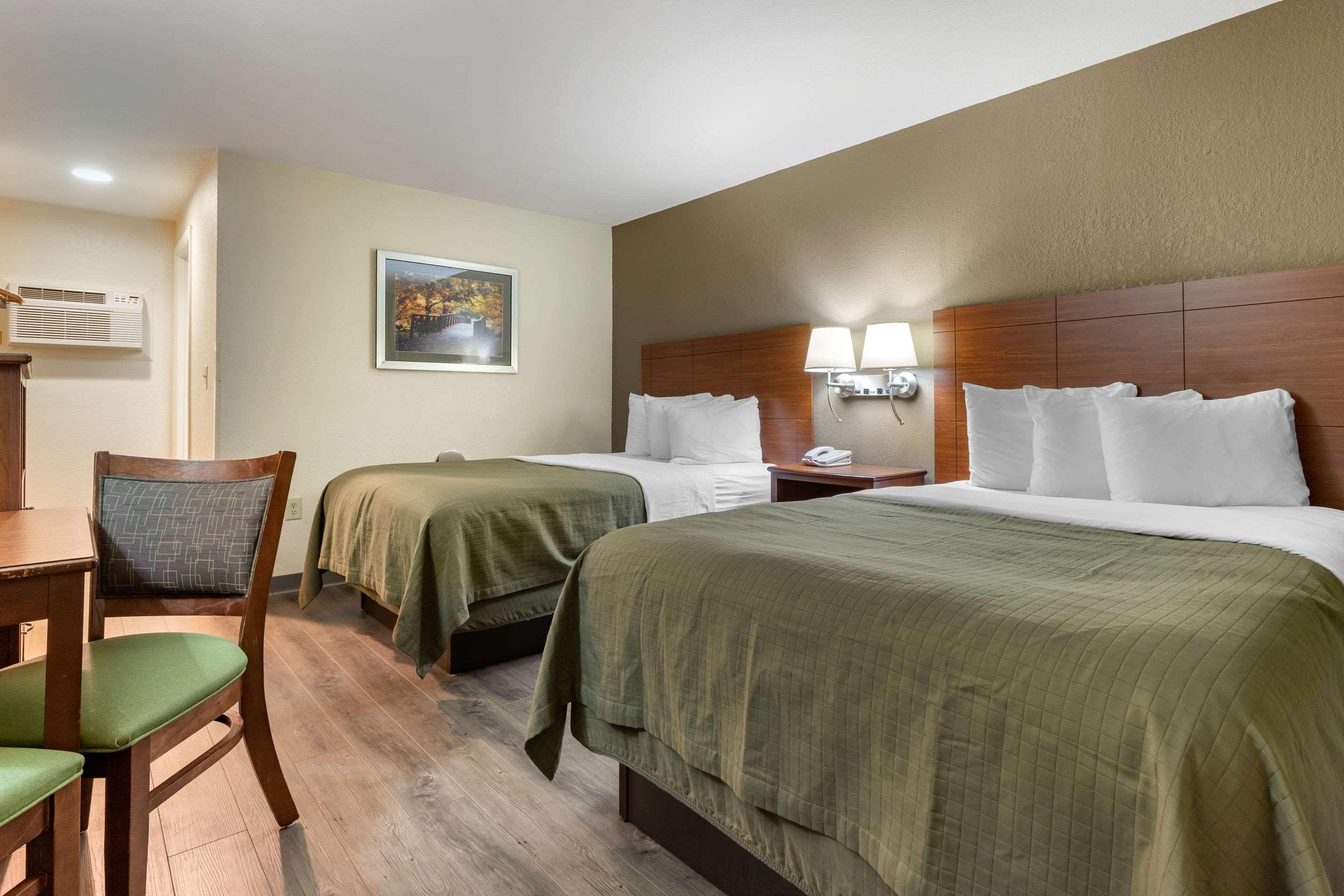 Econo Lodge Cherokee Near River Park Ngoại thất bức ảnh