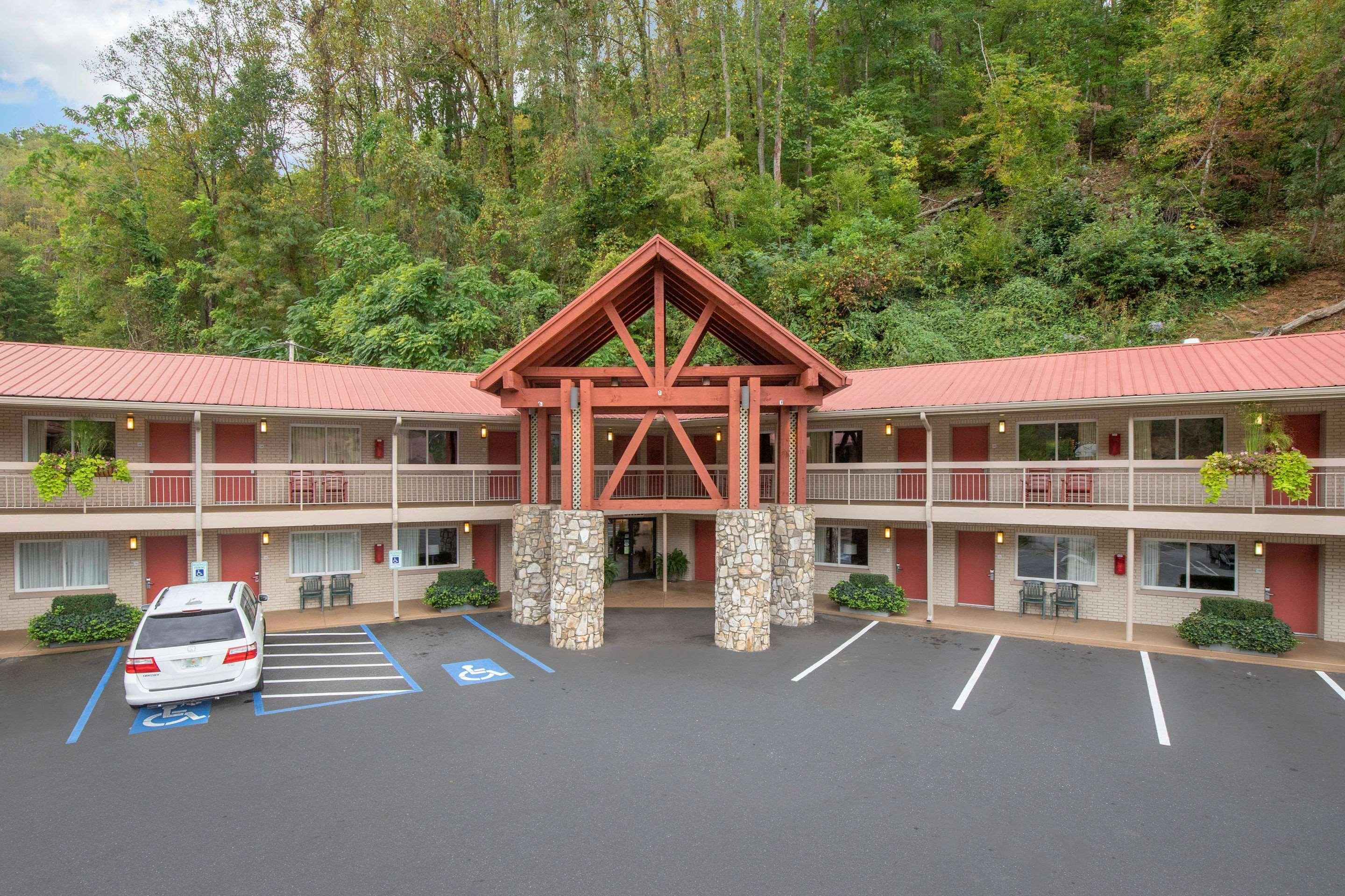 Econo Lodge Cherokee Near River Park Ngoại thất bức ảnh