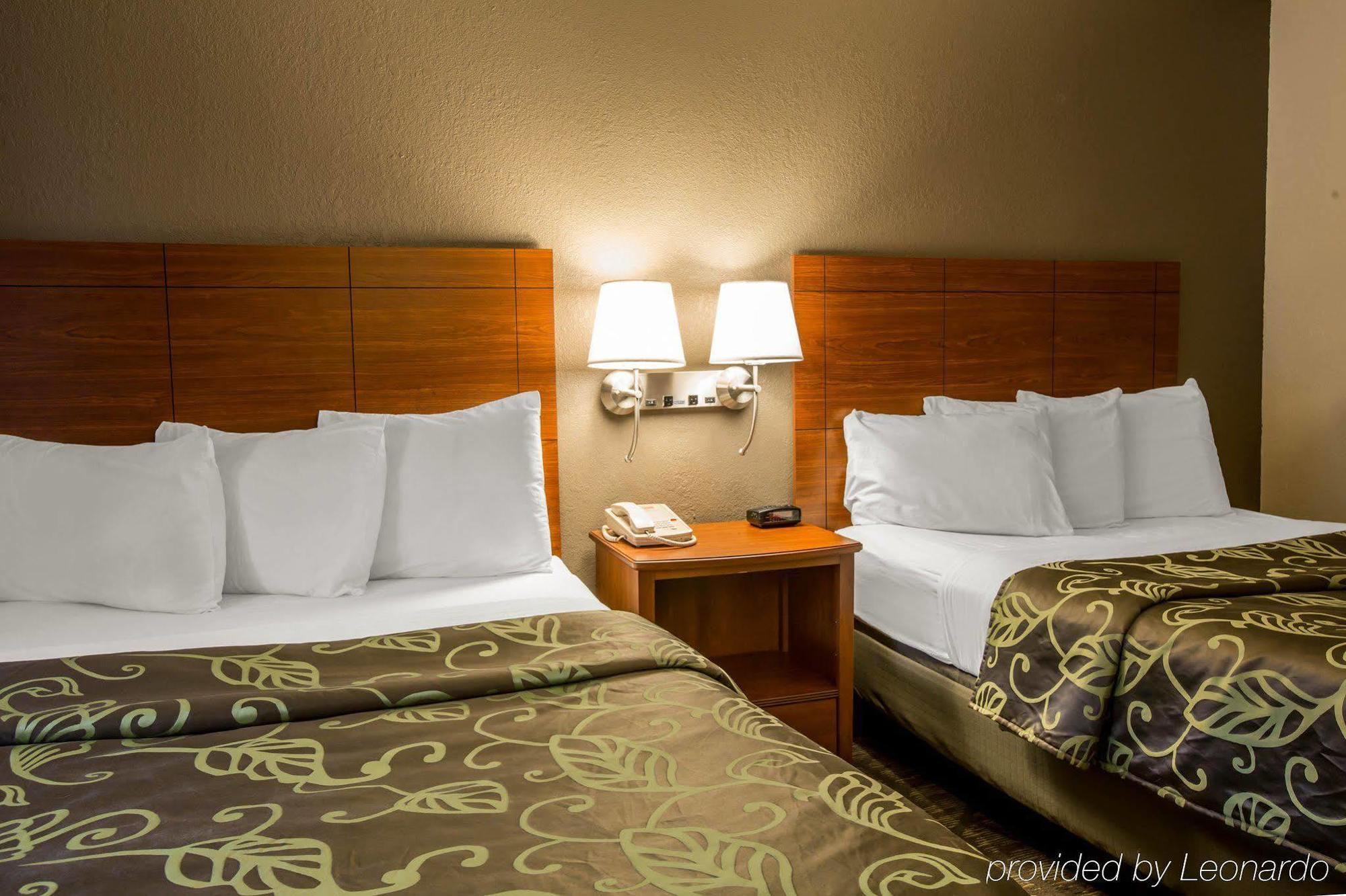 Econo Lodge Cherokee Near River Park Ngoại thất bức ảnh